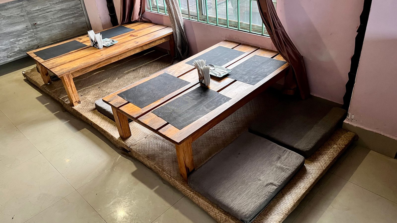 Restaurant ambiance